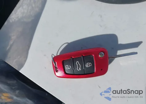 2018 Audi Q3 2.0T Premium/2.0T Sport Premium z USA, uszkodzony, nr VIN WA1JCCFS8JR007761